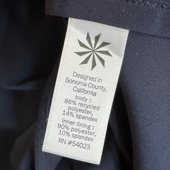 Athleta Sonora Skirt, Navy w/ White Stripes, Size 6 - Picture 9 of 9